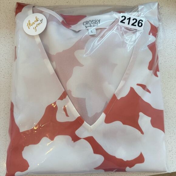 Crosby Poncho Floral Top - Picture 5 of 5